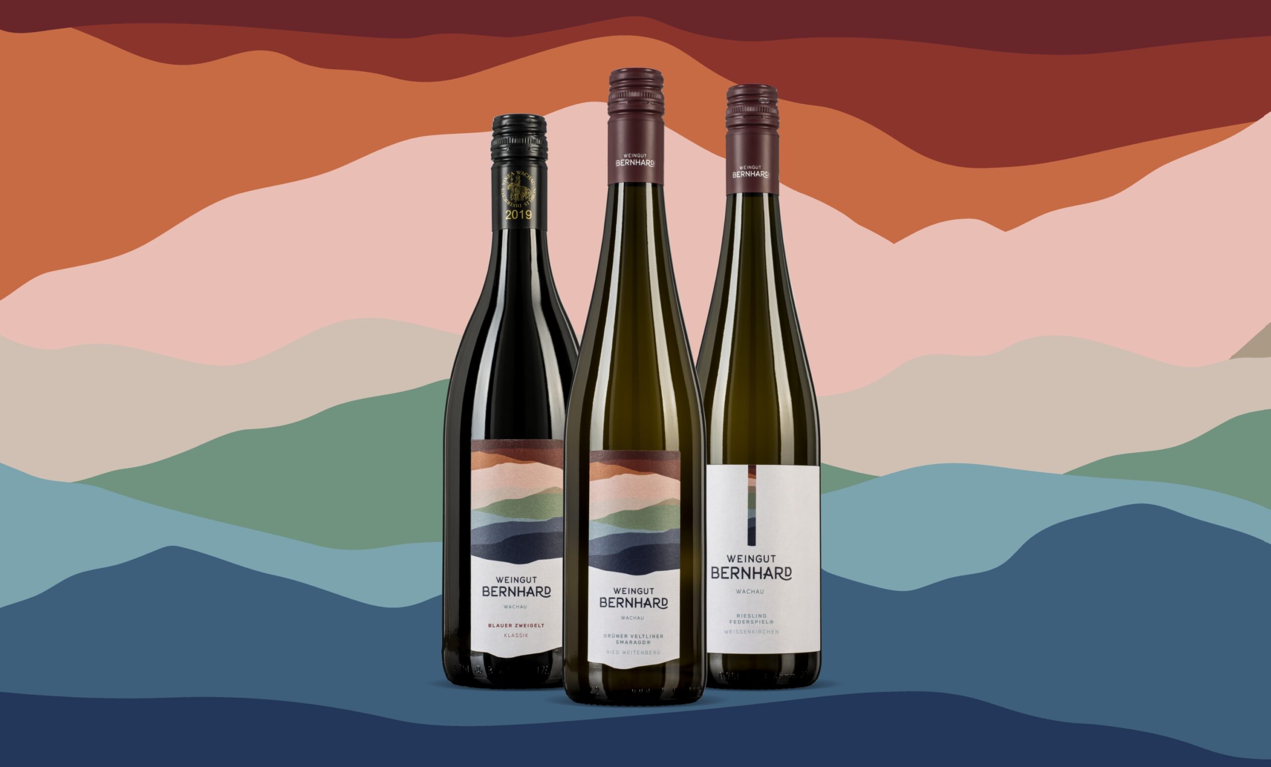 Drei Weinflaschen von Weingut Bernhard