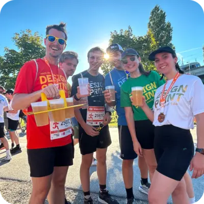 Gruppenfoto von Gebrüder Pixel beim Business Run 2025